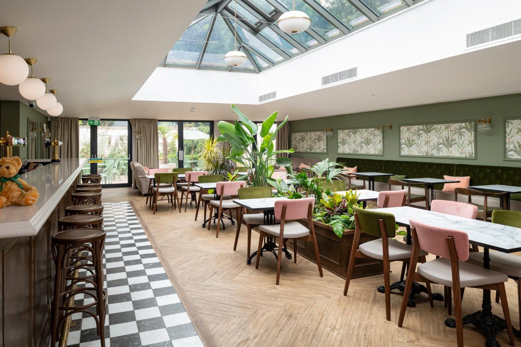 Lydiard Park Hotel & Conference Centre 스윈던 외부 사진